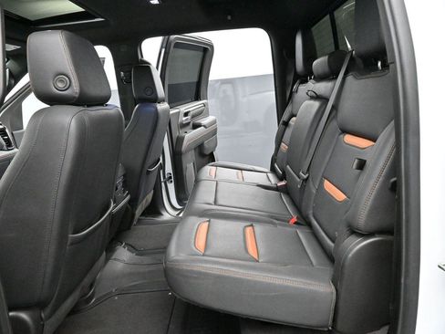 Used 2024 GMC Sierra 2500 AT4 w/ AT4 Premium Plus Package AWD/4WD image 30