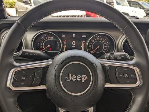 Certified 2018 Jeep Wrangler Unlimited Sahara image 20