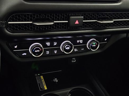 Used 2023 Honda HR-V EX-L image 2