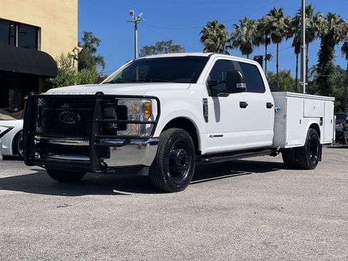 Used 2017 Ford F350 XL w/ Power Equipment Group RWD image 9