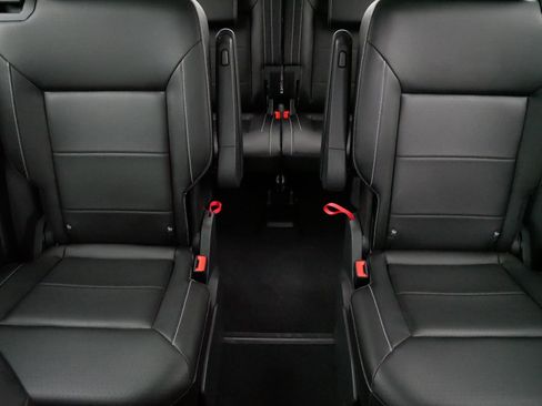 Certified 2023 Volkswagen Atlas SE w/ Panoramic Sunroof Package image 13