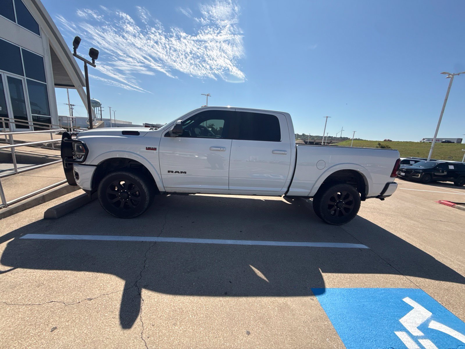Used 2022 RAM 2500 Laramie w/ Night Edition AWD/4WD image 5