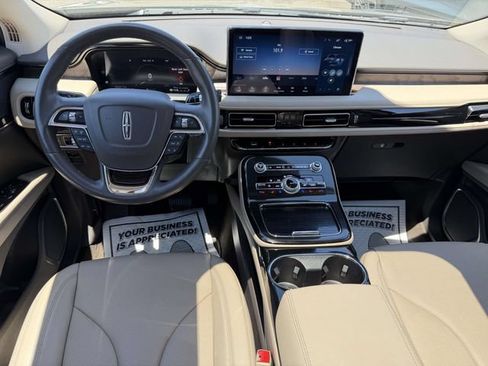 Certified 2023 Lincoln Nautilus Reserve AWD/4WD image 12