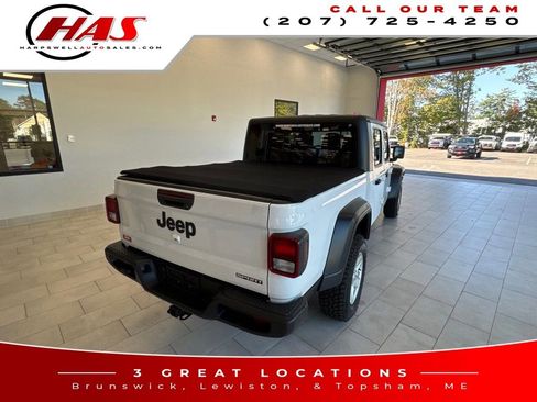 Used 2020 Jeep Gladiator Sport w/ Quick Order Package 24S image 6