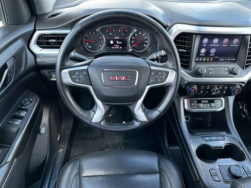 Used 2023 GMC Acadia SLT AWD/4WD image 13