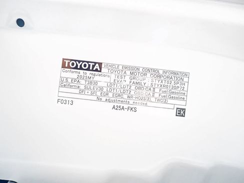 Certified 2025 Toyota RAV4 XLE image 30