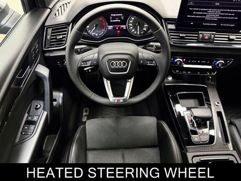 Used 2022 Audi SQ5 Premium w/ Convenience Package image 2