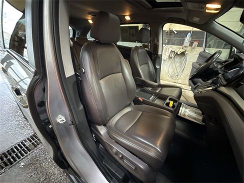 Used 2023 Honda Odyssey EX-L image 27