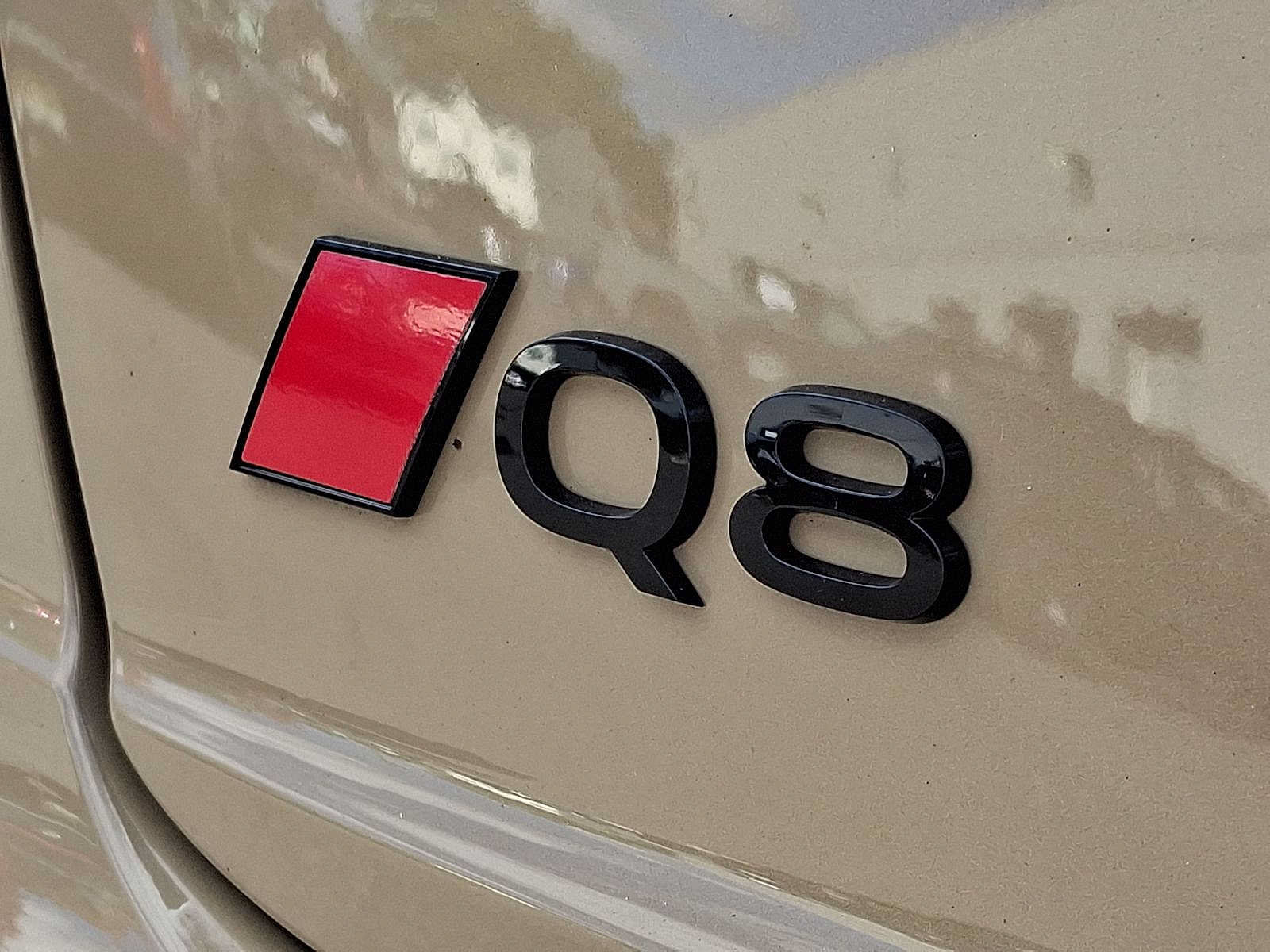 Certified 2025 Audi Q8 Prestige AWD/4WD image 30