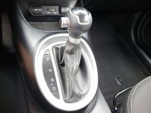 Used 2018 Kia Soul + FWD image 15