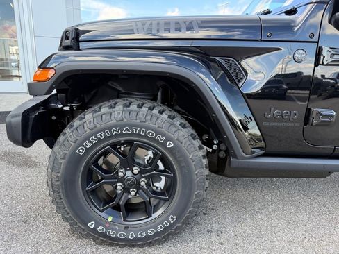 New 2026 Jeep Gladiator Sport AWD/4WD image 27