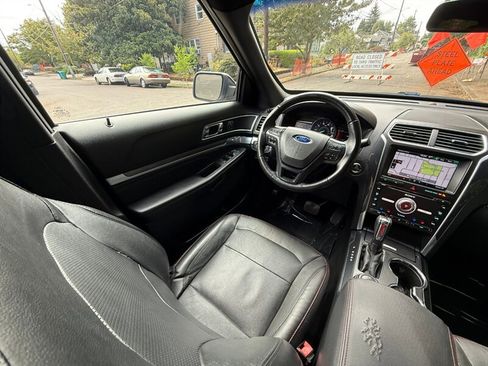 Used 2016 Ford Explorer Sport w/ Equipment Group 401A image 19