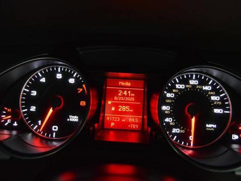 Used 2010 Audi A5 2.0T Premium image 18