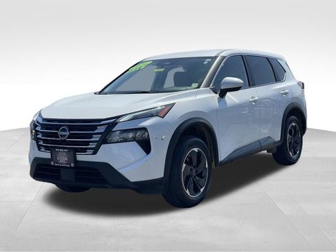 Certified 2024 Nissan Rogue SV AWD/4WD image 2