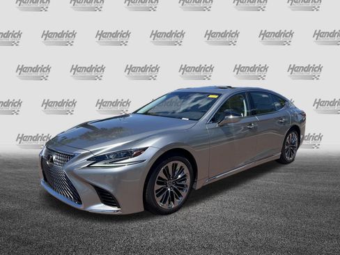 Used 2020 Lexus LS 500 w/ Accessory Package (Z2) RWD image 5