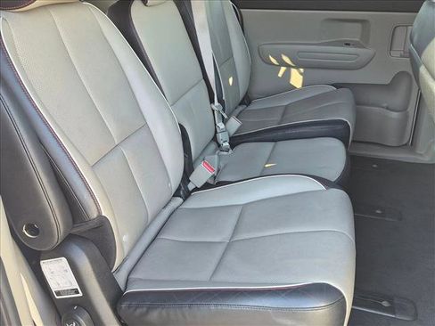 Used 2019 Kia Sedona EX FWD image 19
