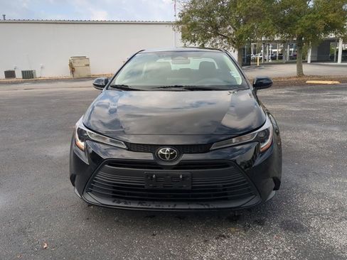 Used 2023 Toyota Corolla LE image 9