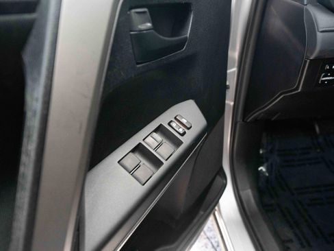 Used 2016 Toyota RAV4 LE image 7