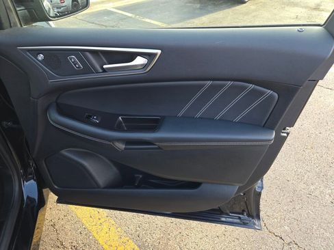 Used 2019 Ford Edge ST w/ Convenience Package image 5