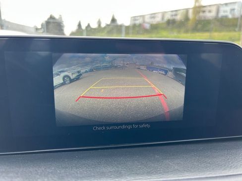 Used 2024 MAZDA MAZDA3 s FWD image 17