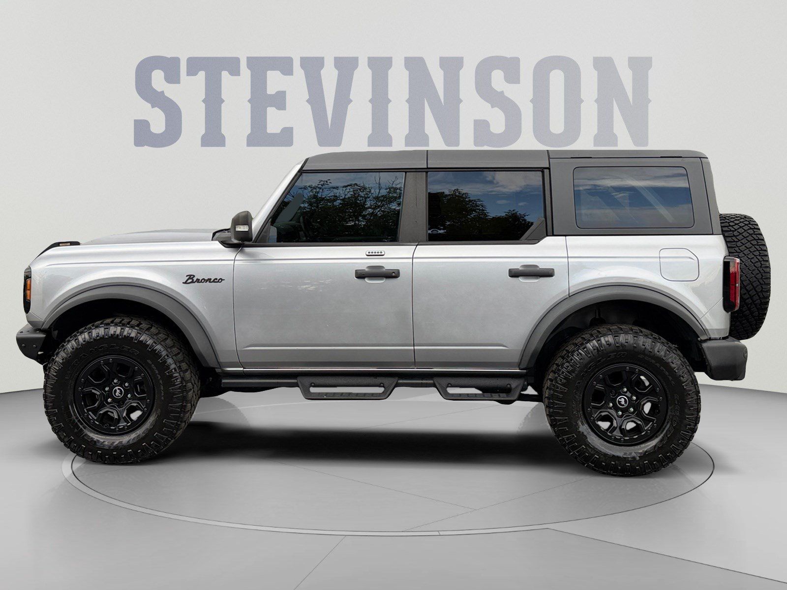 Used 2022 Ford Bronco Wildtrak AWD/4WD image 2
