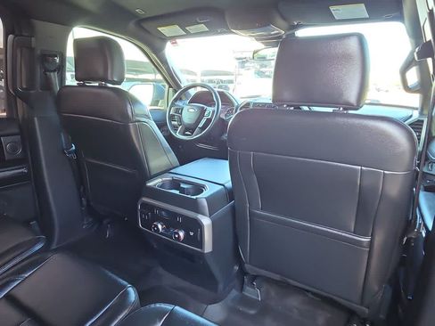 Used 2019 Ford Expedition XLT w/ Equipment Group 202A RWD image 16