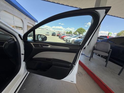 Used 2017 Ford Fusion S FWD image 15