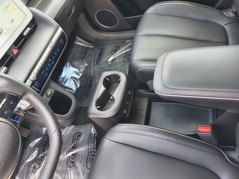Certified 2022 Hyundai Ioniq 5 SEL RWD image 21