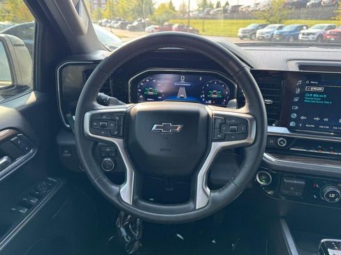 Used 2024 Chevrolet Silverado 1500 RST w/ Z71 Off-Road Package AWD/4WD image 12