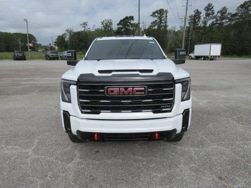 New 2025 GMC Sierra 2500 AT4 image 3