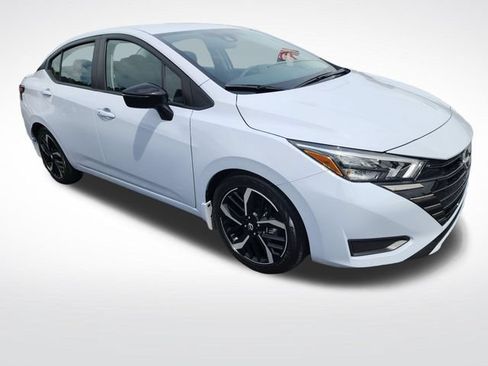 Used 2025 Nissan Versa SR w/ Trunk Package FWD image 7