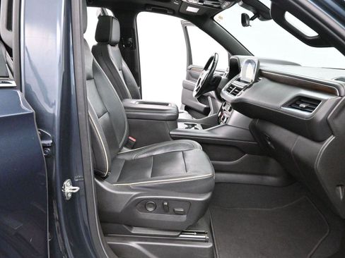 Used 2021 Chevrolet Tahoe Premier w/ Premium Package image 36