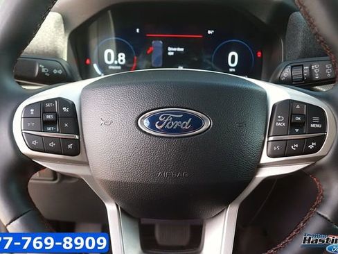 Certified 2025 Ford Explorer Active RWD image 18