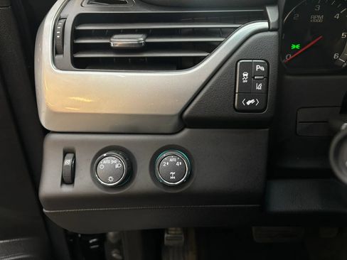 Used 2015 Chevrolet Tahoe LT AWD/4WD image 18
