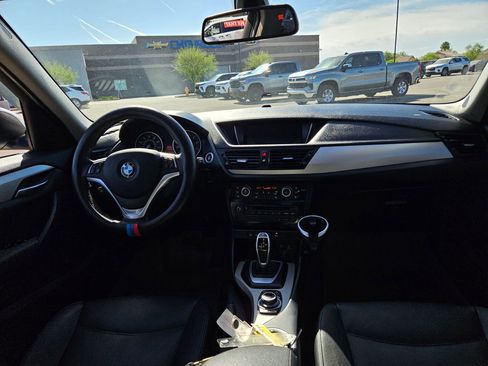 Used 2015 BMW X1 sDrive28i RWD image 16