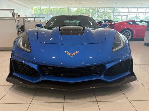 Used 2019 Chevrolet Corvette ZR1 RWD image 38