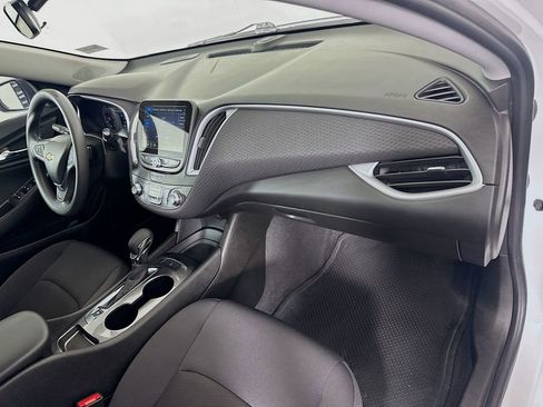 Used 2023 Chevrolet Malibu LS FWD image 27