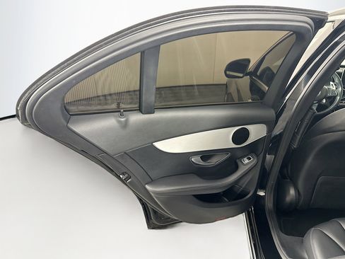 Used 2018 Mercedes-Benz C 300 4MATIC Sedan image 27