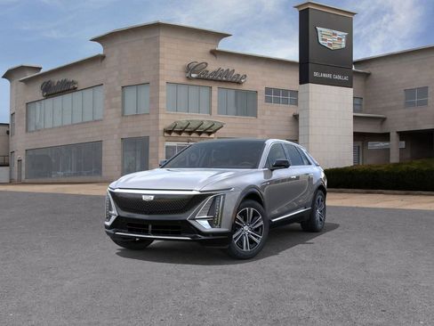 New 2026 Cadillac Lyriq Luxury image 8