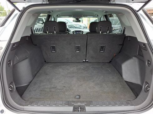 Used 2020 GMC Terrain SLE w/ Driver Convenience Package FWD image 27