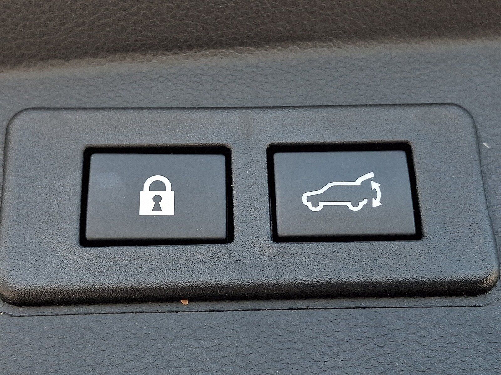 Certified 2024 Subaru Outback Onyx Edition AWD/4WD image 30