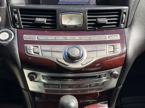 Used 2015 INFINITI Q70 L 3.7 RWD image 40