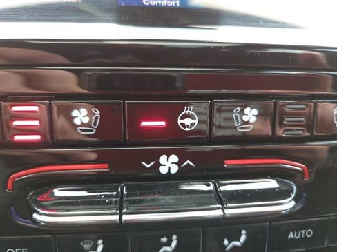 Used 2023 Jeep Grand Cherokee Overland w/ Luxury Tech Group IV image 11