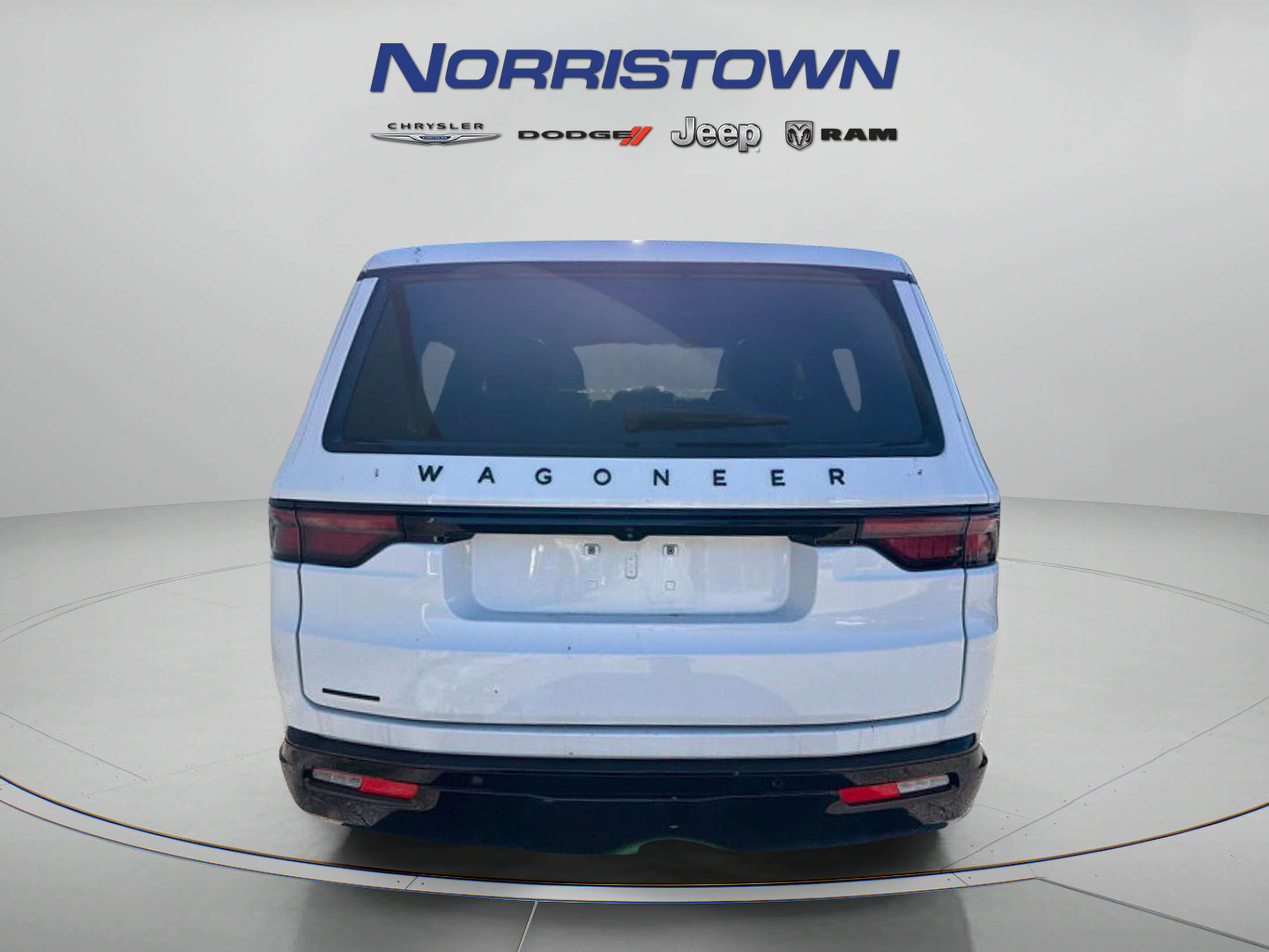 Used 2023 Jeep Wagoneer Series II AWD/4WD image 6