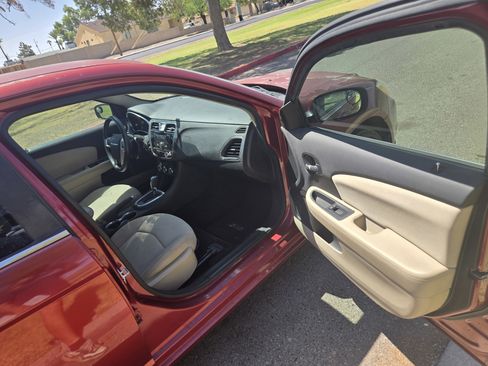 Used 2012 Chrysler 200 Touring image 14