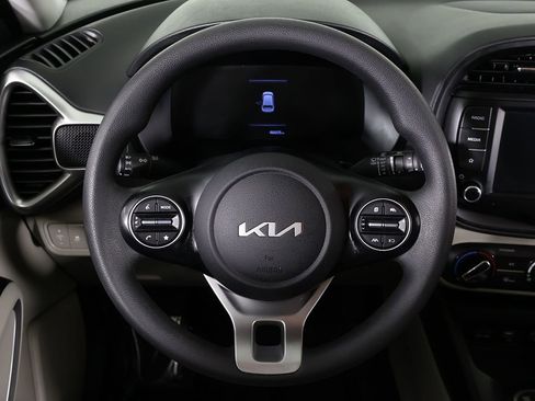 Used 2023 Kia Soul LX FWD image 33