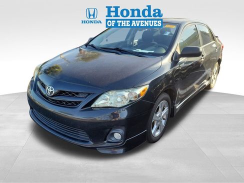 Used 2011 Toyota Corolla S FWD image 3