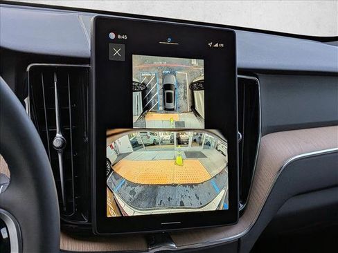 New 2026 Volvo XC60 B5 Plus w/ Climate Package image 15