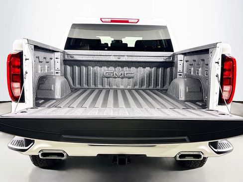 New 2026 GMC Sierra 1500 Elevation image 26