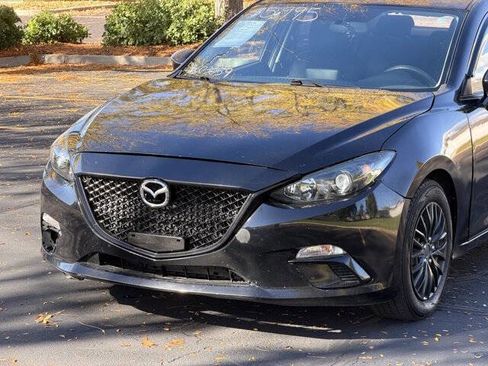 Used 2016 MAZDA MAZDA3 i Sport image 10